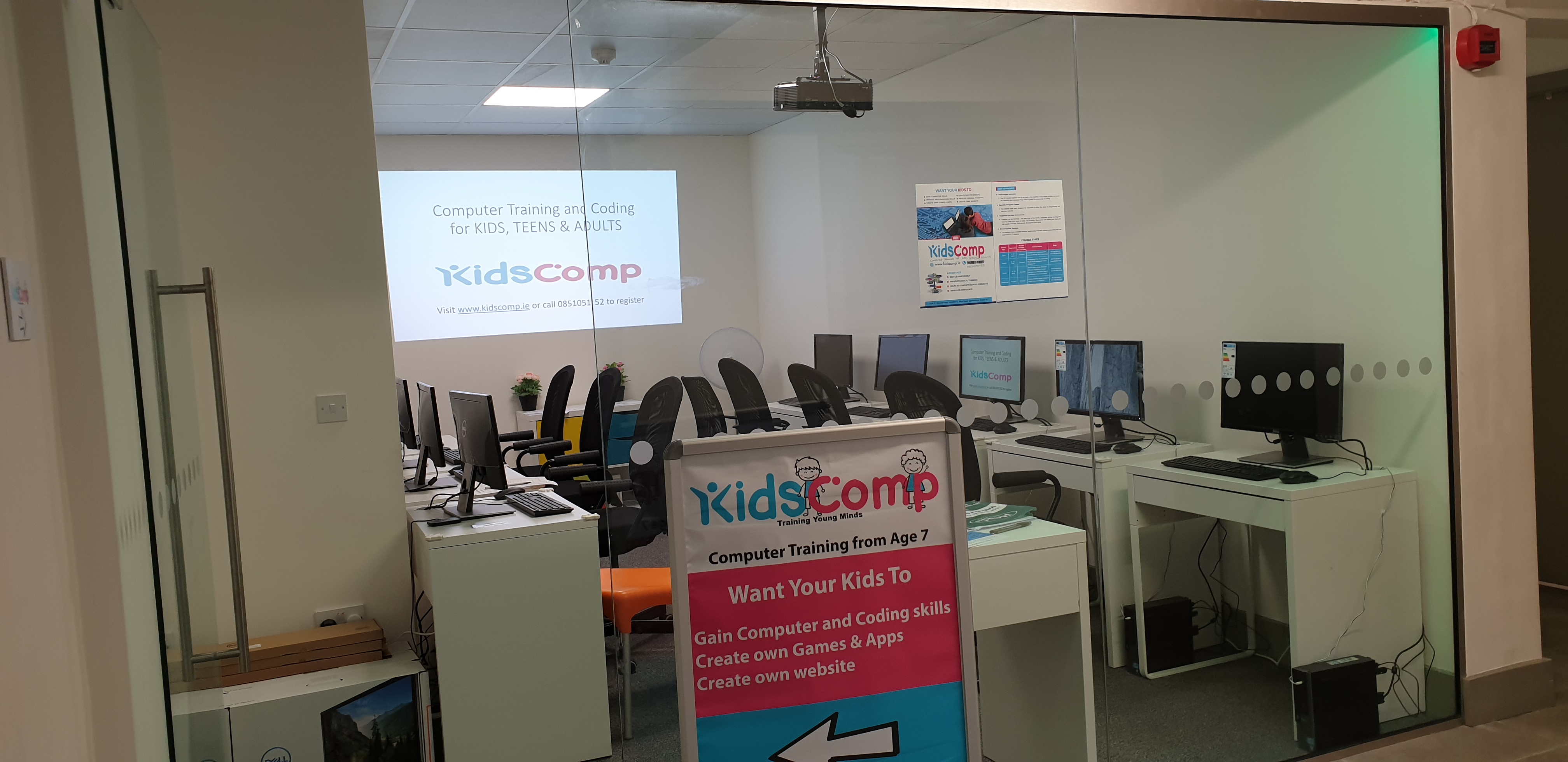 kids computer coding class Belfast 15